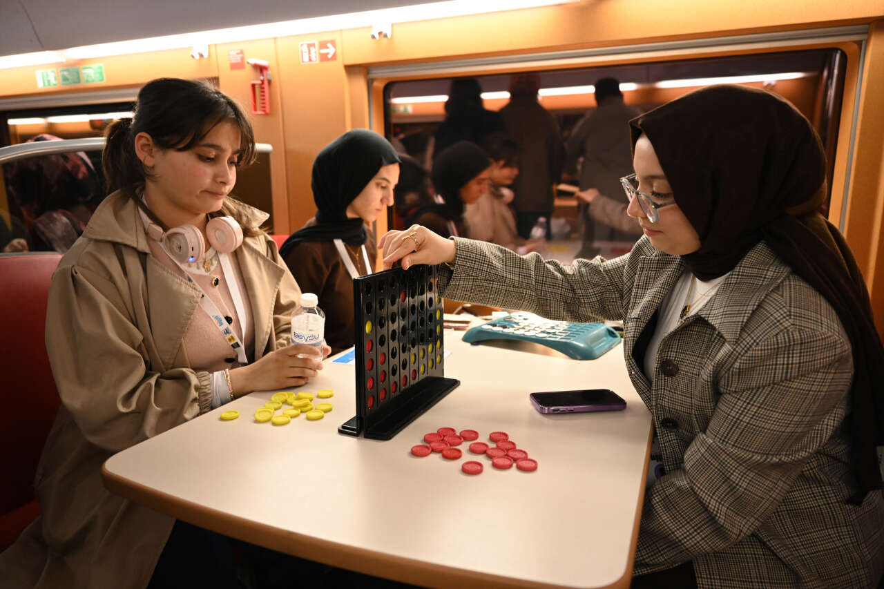 Konya Büyükşehir, öğrencileri İstanbul’a götürüyor 6